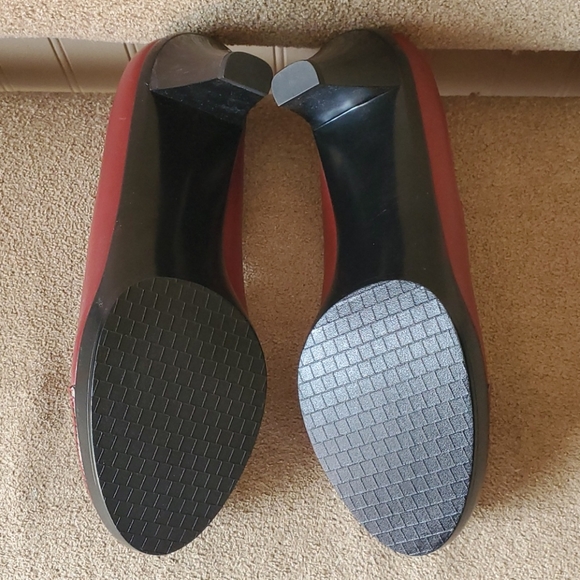 EUC Bella Vita heels red/burnt red size 10W - Picture 7 of 9